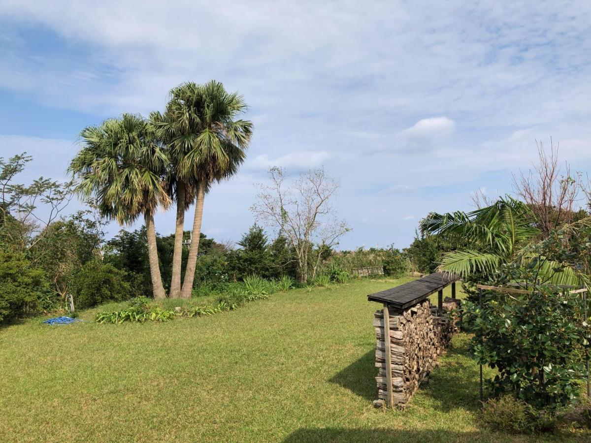 יקושימה Cottage Orange House Yakushima מראה חיצוני תמונה