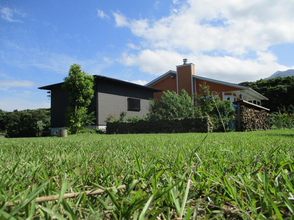 יקושימה Cottage Orange House Yakushima מראה חיצוני תמונה